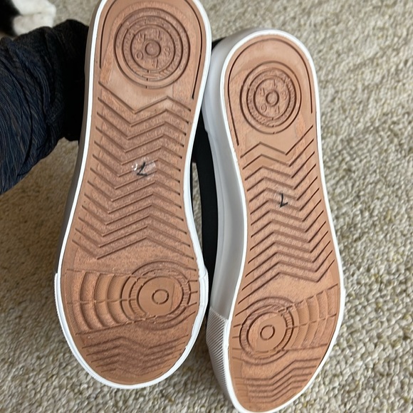 NWOT women’s casual shoes with memory foam sz 7 - Picture 5 of 6